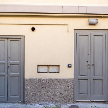 The Best Rent - Studio Nearby Sant'Agostino Metro Milan Exterior photo