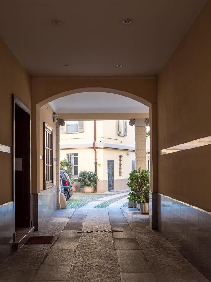 The Best Rent - Studio Nearby Sant'Agostino Metro Milan Exterior photo